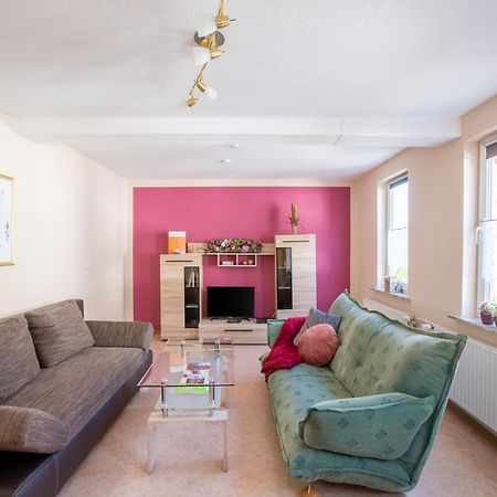 Delightful Holiday Home In Battenberg Near Forest Exterior photo